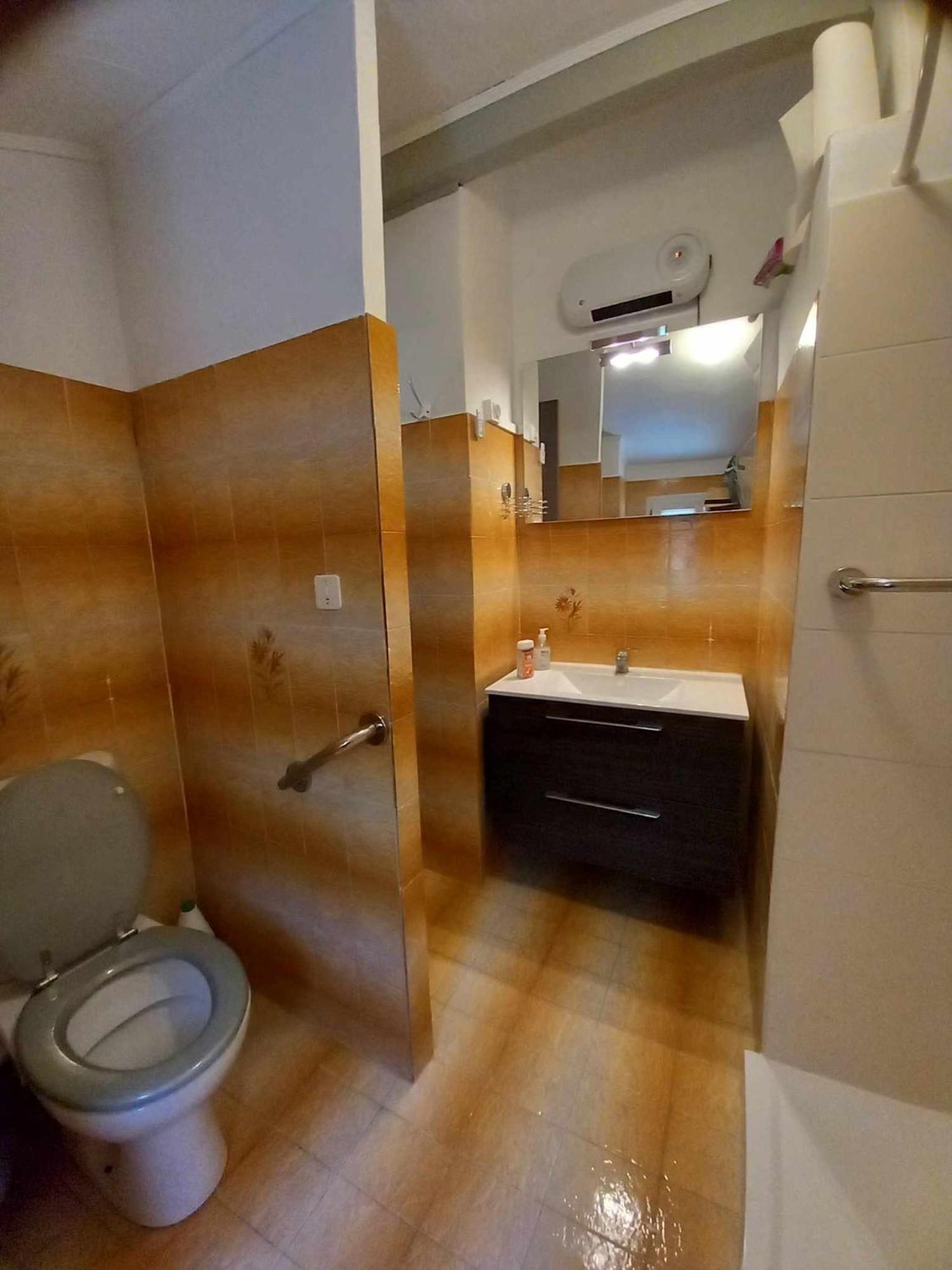 Chambre D Hote Les Heures Claires Istres Bagian luar foto